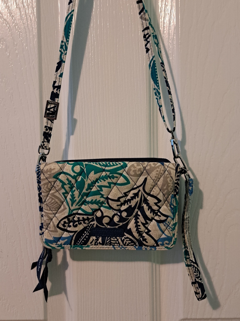 Vera Bradley Teal, Navy & Cream Crossbody Wristlet Wallet